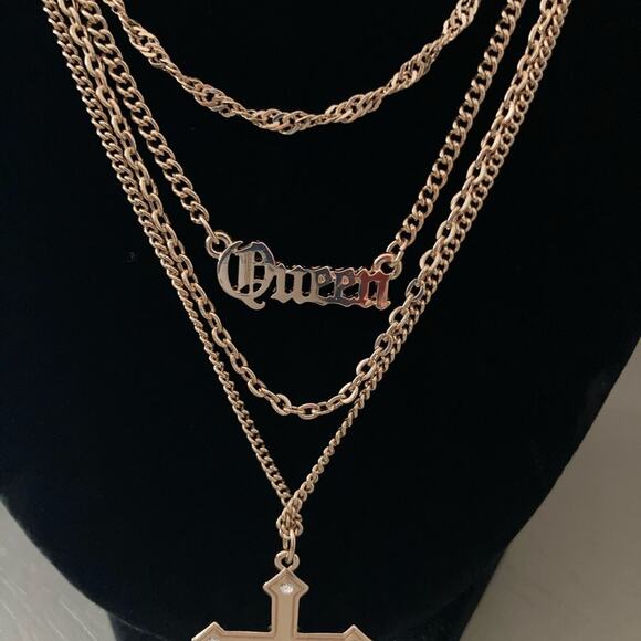 Guess set necklaces (5) beautiful 🤩 - Picture 4 of 8